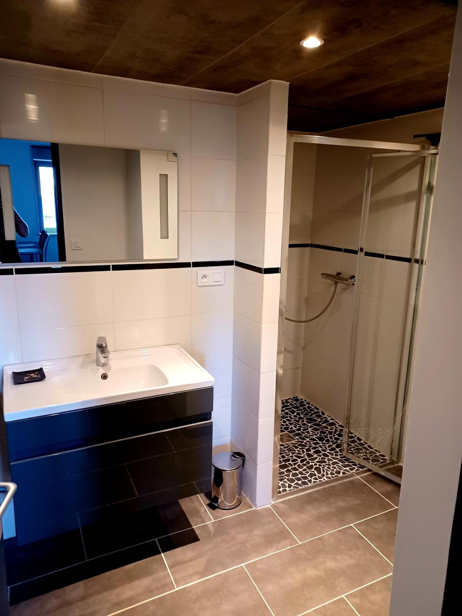 Les Charmes-Balneotherapie-Videoprojecteur-Netflix Baume-les-Dames Bagian luar foto